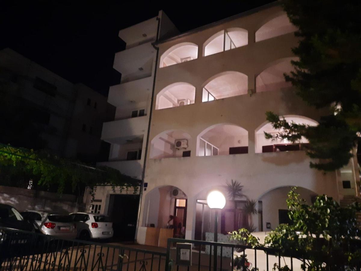 Apartmani R&B Radalj Makarska Exterior foto