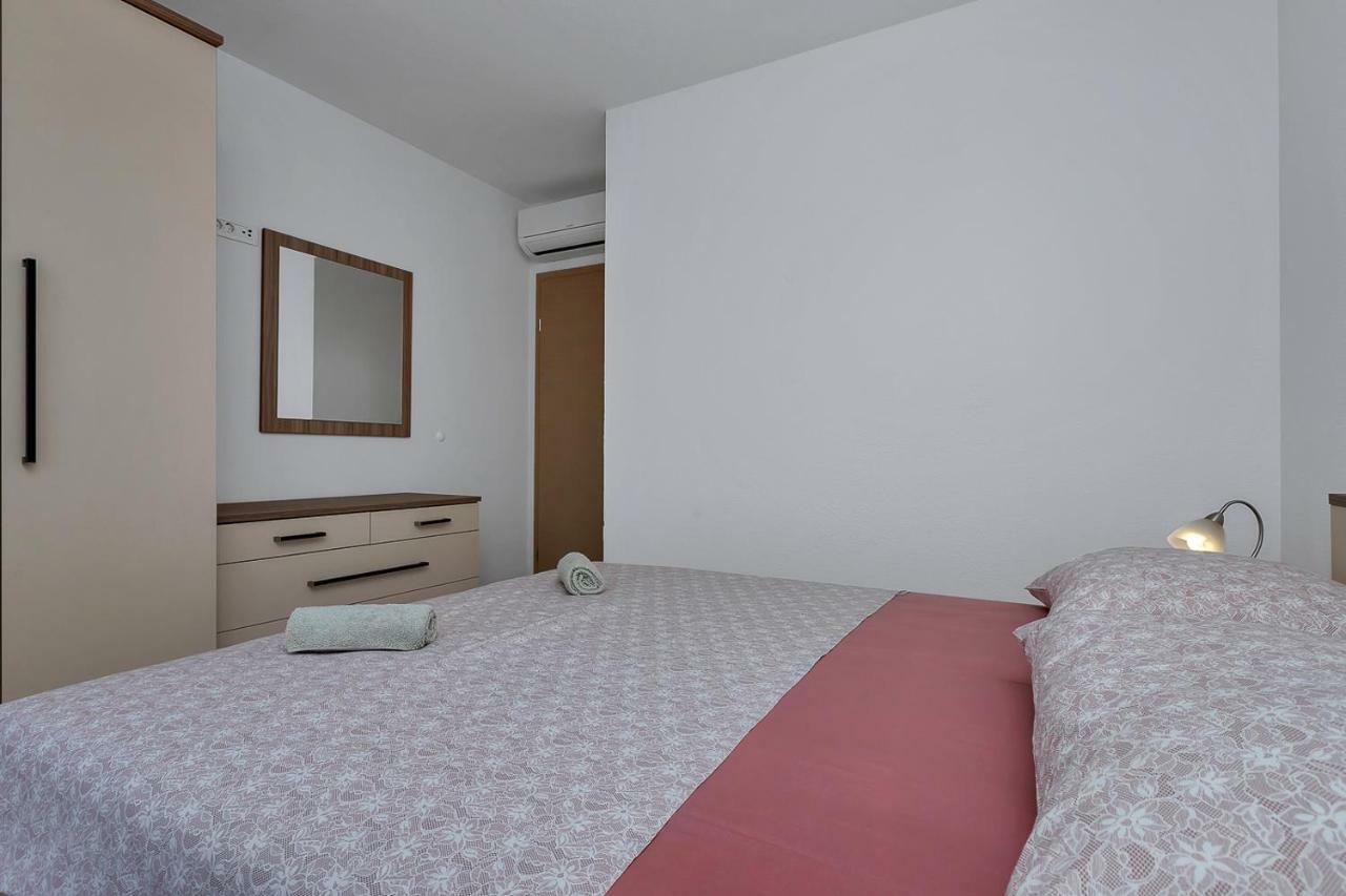 Apartmani R&B Radalj Makarska Exterior foto
